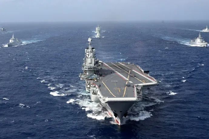 » 8. 山东舰辽宁舰首次双航母编队演练并发出图片近日，海军辽宁舰编队圆满完成年度远海实战化训练，安全顺利返回母港