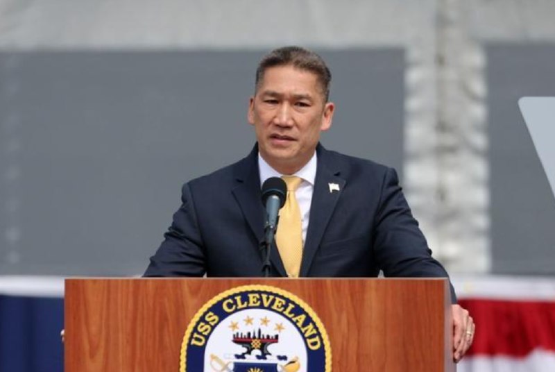 » 4、美国代理海军部长：为打伊朗  拟暂停对台140亿美元军售美国海军代理部长高雄（Hung Cao）当地时间21日在国会听证会上表示，因美国与伊朗的战事，美国正确保战事有足够弹药，因此正研拟暂停对台当局的140亿美元军售案
