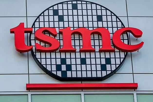 » 6、美商务部长：台积电来美国，可以无视劳工政策据台湾中时新闻网1月12日报道，美国商务部长卢特尼克在最新访谈中提到台积电，爆料台积电去年3月加码投资美国千亿美元是因为违反DEI（多元化、平等、包容）条款，据称依规定台积电必须聘请盲人、跨性别及女性工程师，但台积电的员工几乎都是男性，美国政府因此提出条件，加码投资可以“一笔勾销”DEI条款违规