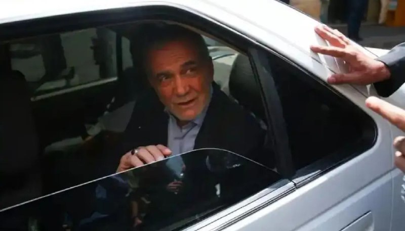 » 5、伊朗总统车队因加掺水汽油抛锚，总统打车办公据伊朗国际电视台（iranintl）17日报道，伊朗政府一名高级官员透露，总统佩泽希齐扬近日在前往伊朗西北部城市大不里士途中遭遇小波折：由于三辆公务车加注了掺水汽油导致机械故障，佩泽希齐扬被迫改乘出租车完成部分公务行程