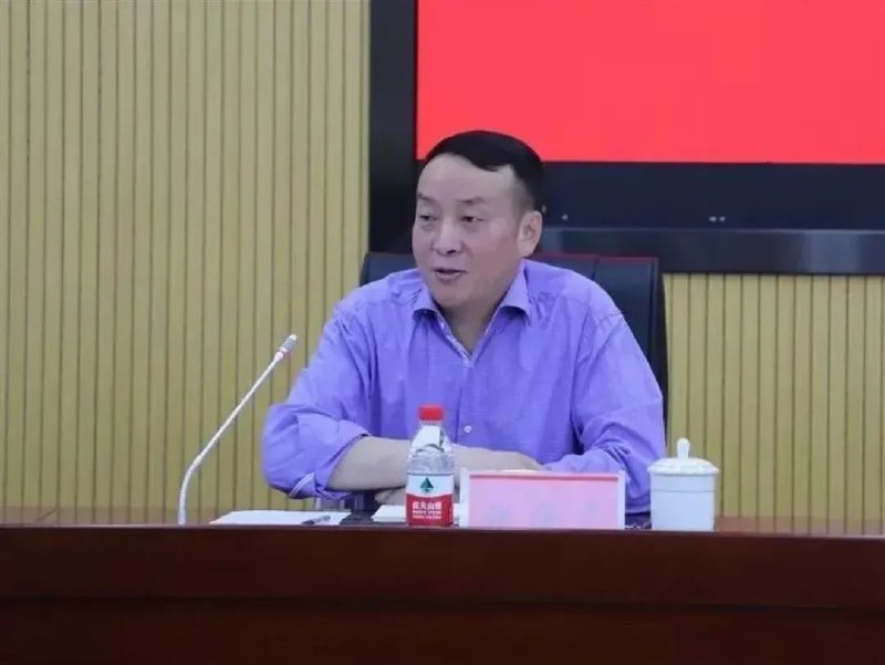 » 1. 中国民族报社原社长、副社长、主任，同时官宣被查西南民族大学党委常委、副校长（正司级），党委宣传部部长张华志，中国民族报社副社长李晓东，中国民族报经济部主任李冰，均涉嫌严重违纪违法，目前正接受中央纪委国家监委驻中央统战部纪检监察组纪律审查和河北省衡水市监察委员会监察调查