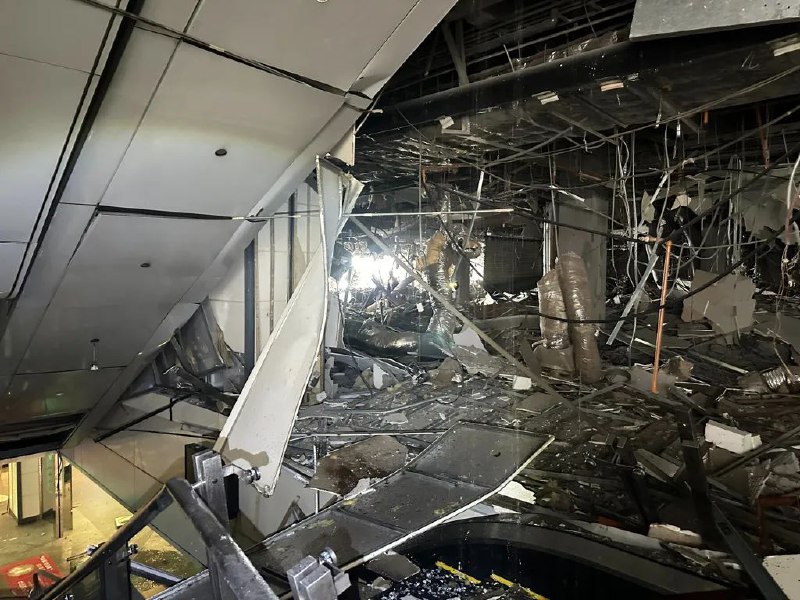 » 7、 台中一百货大楼疑似燃气爆炸，4死20伤2月13日中午，台中市新光三越百货发生爆炸，爆炸原因疑似餐厅燃气爆炸