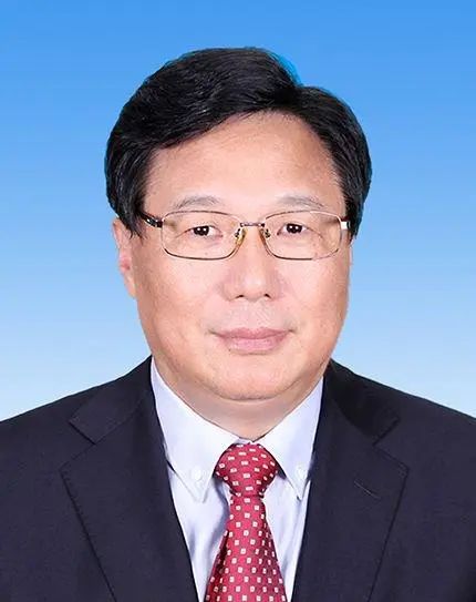 » 2. 山西省政协主席吴存荣倒台 曾任安徽副省长山西省政协党组书记、主席吴存荣涉嫌严重违纪违法，目前正接受中央纪委国家监委纪律审查和监察调查