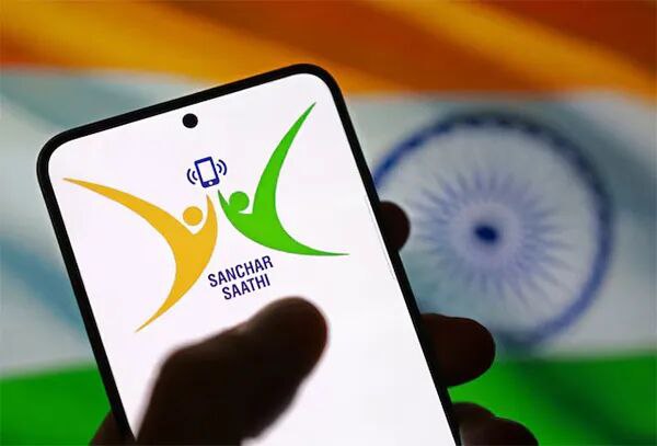 » 2、印度政府撤回命令 不再强制手机预装安全应用近日，印度政府被曝向苹果、三星、小米等手机制造商发出通知，要求这些公司在智能手机中预装一款网络安全应用