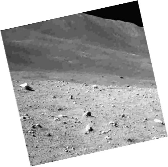 » 11. 日本探月器软着陆失败  “大头向下”摔到月面被称为“月球狙击手”的日本月球着陆器SLIM（Smart Lander for Investigating Moon，智能月球探测器）在距离目标着陆点约55米的月表着陆，但“倒栽”月表的姿势影响发电
