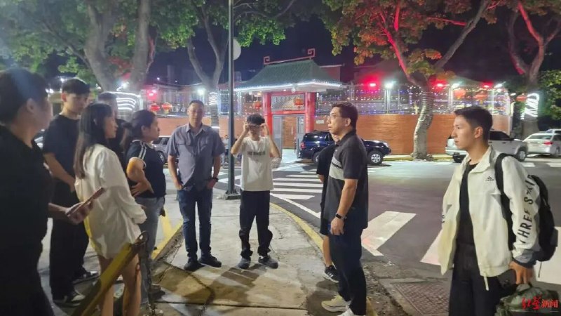 » 4、华侨总会称已统计10名华人遇难当地时间6月24日晚，委内瑞拉接连发生强烈地震，造成首都加拉加斯多栋建筑倒塌