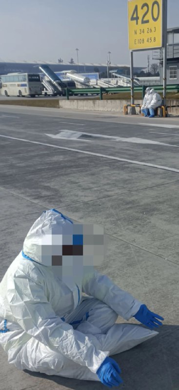 6. 多地机务机坪上工作中暑送进ICU，接送航班是否有必要穿“大白”“大白”原本是接触新冠患者的医务工作者的专用防护服装，但如今却在民航广泛被使用，除了机务，机场货物装卸工，航班清洁队，以及执行国际航班的空乘机组等，也都要穿上“大白”工作