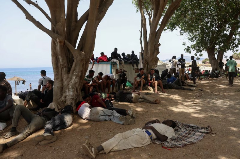 » 3、至少4万人非法入境西班牙北非领地休达 至少72人死亡7月30日前后，大量非法移民从摩洛哥方向涌入西班牙飞地休达，成为近年来欧盟边境最严重的移民冲击之一