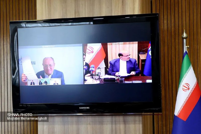 8. 普京到伊朗，签订油气合作协议当地时间19日，伊朗石油部的新闻机构SHANA称，伊朗国家石油公司（NIOC）和俄罗斯天然气工业股份公司当天签署了一份价值约400亿美元的谅解备忘录