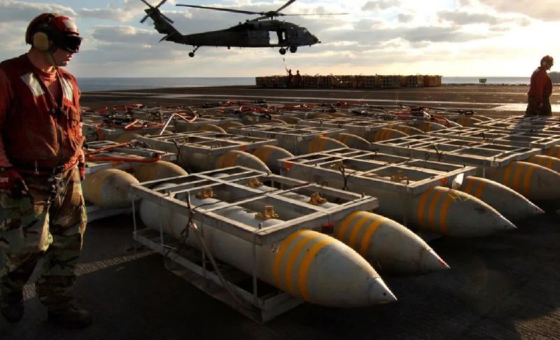 » 5、美官员：本轮巴以冲突期间，向以色列提供1.4万枚2千磅炸弹当地时间28日，央视记者获悉，两名美国官员表示，自去年10月7日本轮巴以冲突爆发以来，美国拜登政府已向以色列运送了大量弹药，其中包括至少1.4万枚2000磅的MK-84炸弹、6500枚500磅炸弹、3000枚“地狱火”空对地导弹、1000枚掩体炸弹、2600枚小直径炸弹和其他弹药