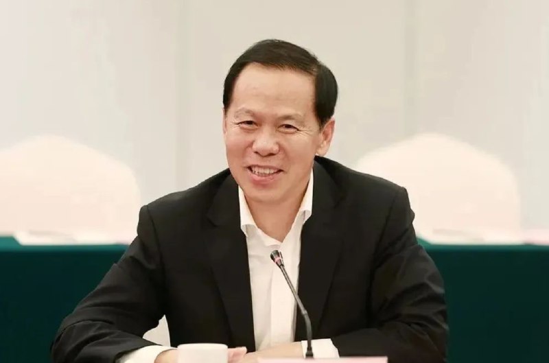 » 3、东方航空公司董事长倒台中国东方航空集团有限公司原党组书记、董事长刘绍勇涉嫌严重违纪违法，目前正接受中央纪委国家监委纪律审查和监察调查