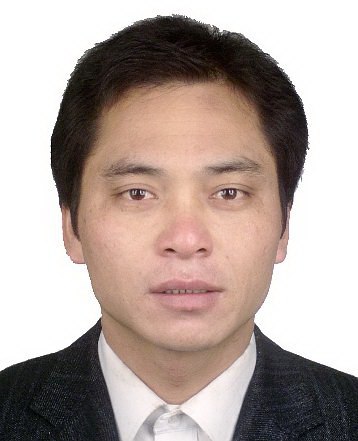 8. 江西48岁嫌疑人在幼儿园行凶3死6伤» 江西警方悬赏10万元通缉幼儿园行凶嫌犯，照片公布犯罪嫌疑人基本情况：刘小辉，男，48岁，身份证号码：36242919741212385X