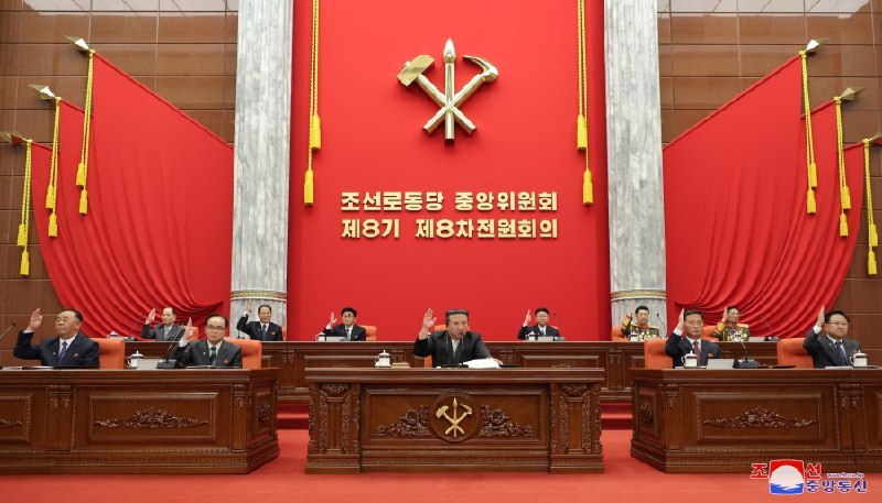 » 10. 朝鲜劳动党召开扩大会议，称军事侦察卫星发射失败是“最严重错误”朝中社19日发文，对朝鲜劳动党第八届中央委员会第八次全体会议扩大会议进行报道，其中提到今年5月31日军事侦察卫星发射失败一事，称这是“最严重的错误”，朝方将彻底分析此次发射失败的原因和教训，尽快成功发射军事侦察卫星，在宇宙开发领域取得更大飞跃发展» 主导朝韩、朝美首脑会谈的金英哲重返政治局朝中社19日介绍了劳动党八届八中全会消息，并报道称，金英哲同志被补选为党中央委员会政治局候选委员