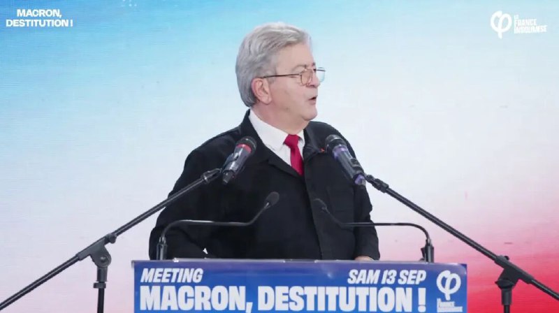» 3、法国左翼领袖梅朗雄：横跨11个时区的俄罗斯不可战胜9月13日，法国政党“不屈法国”领导人梅朗雄在“人道报节”上发表讲话时强调，从来没有人战胜过俄罗斯，应放弃对俄罗斯实施纵深打击的幻想