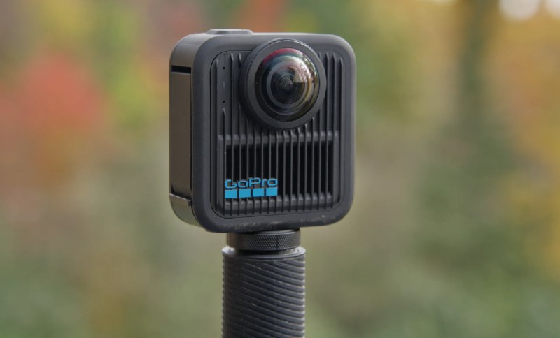 » 1、GoPro公司市值暴跌99% 可能出售近期传来重磅消息，老牌运动相机厂GoPro宣布启动战略评估，可能出售公司或合并
