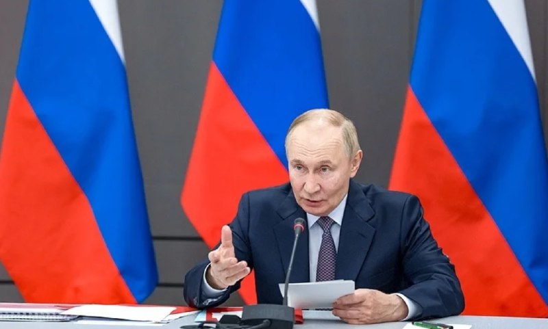 » 6、 普京加速出售国有资产程序 筹集资金俄罗斯总统普京当地时间9月30日签署总统令，要求在俄罗斯被制裁的背景下，为“保障国家防御能力和安全”，缩短俄联邦财产私有化程序