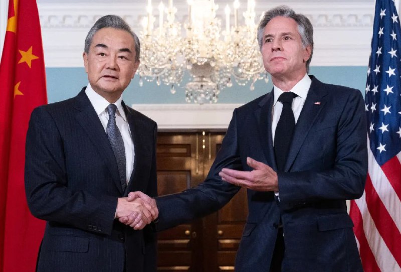 » 2. 拜登会见王毅10月27日，美国总统拜登在白宫会见到访的外交部长王毅