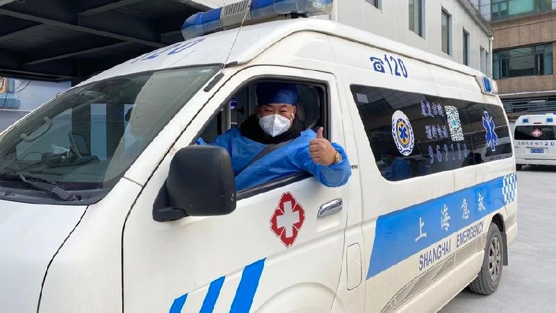 » 5. 上海调拨出租车驾驶员支援120急救转运 12月24日，大众出租公司接市道运局通知，需要挑选驾驶员支援120急救中心