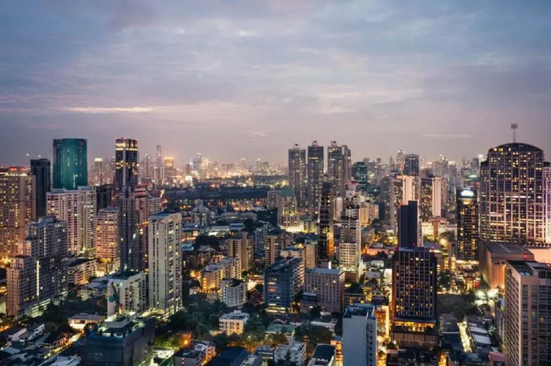 » 10、海口取消企业购买住宅限制，海南各市或将跟进放松调控据财新报道，近期，海南省会海口市住建部门召开会议，向当地房企“口头转达”政策变化