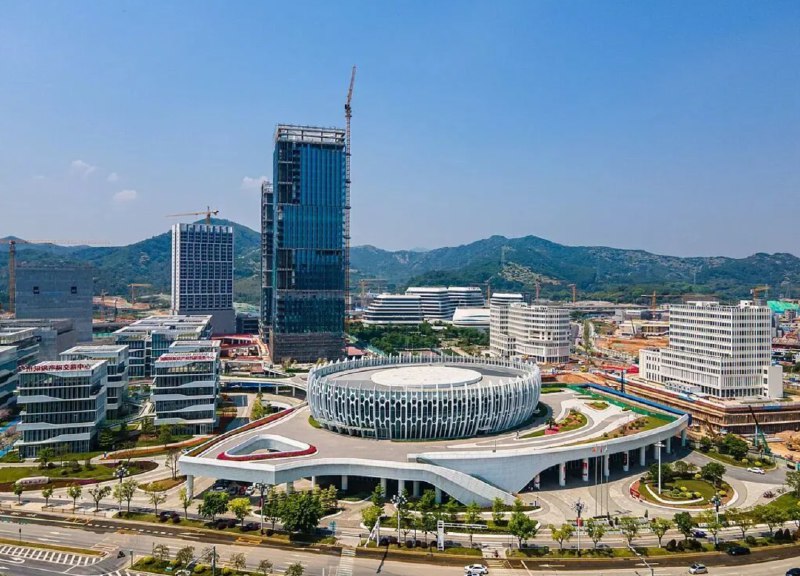 » 1、广州黄埔区向部分烂尾楼业主发放房票最近，广州黄埔区开始向部分烂尾楼业主发放房票