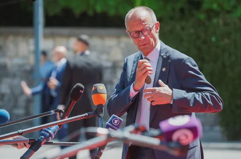 » 4、德国总理对塞尔维亚喊话：要加入欧盟，不能在中俄欧之间摇摆近日，欧盟-西巴尔干峰会在黑山蒂瓦特举行，讨论欧盟扩大等问题