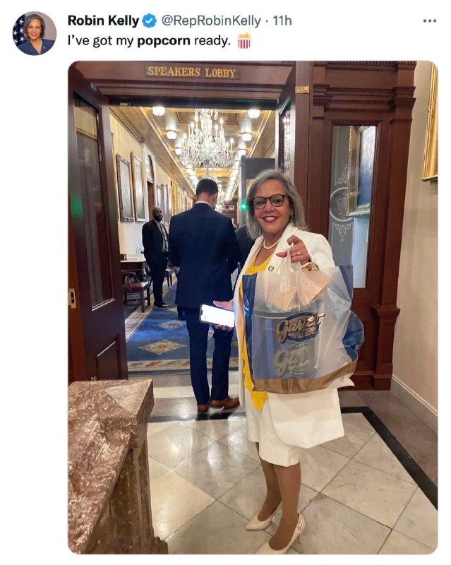 » 14、美国众议院议长选举第六轮投票“无果”，麦卡锡再次落败1月4日，美国国会众议院共和党领袖凯文·麦卡锡在国会众议长竞选第六轮的投票中以201票的投票结果再次落败，民主党众议员哈基姆·杰弗里斯以212票的投票结果再一次占据最多票数