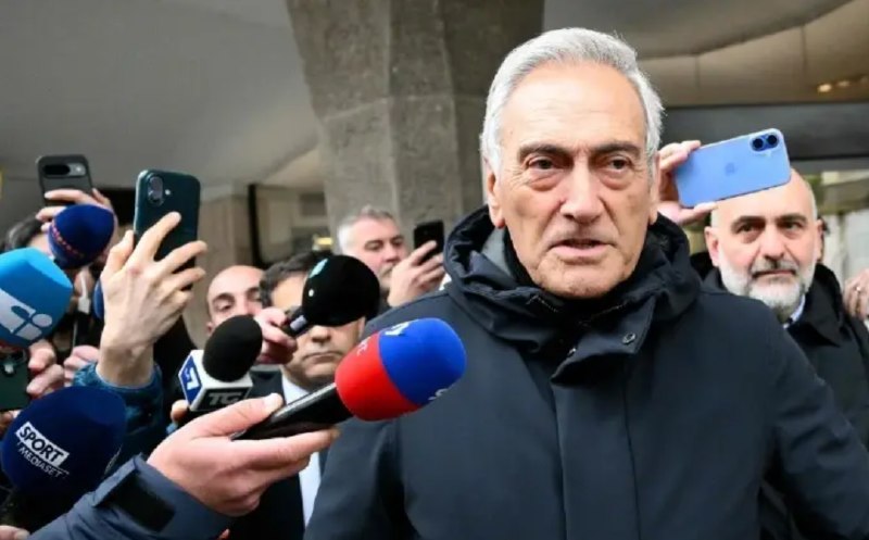 » 8、连续三届未进世界杯，意大利足协主席格拉维纳 领队布冯辞职4月2日，意大利足协官方宣布，在今天举行的足协会议中，意大利足协主席格拉维纳宣布了辞职决定，意大利足协将在6月22日选举产生新的足协主席