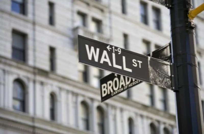 » 3、非农业部门就业远不如预期，美股市值下跌一万亿美元当地时间8月1日，受美关税政策及7月就业数据远逊于预期影响，美国股市收盘下跌