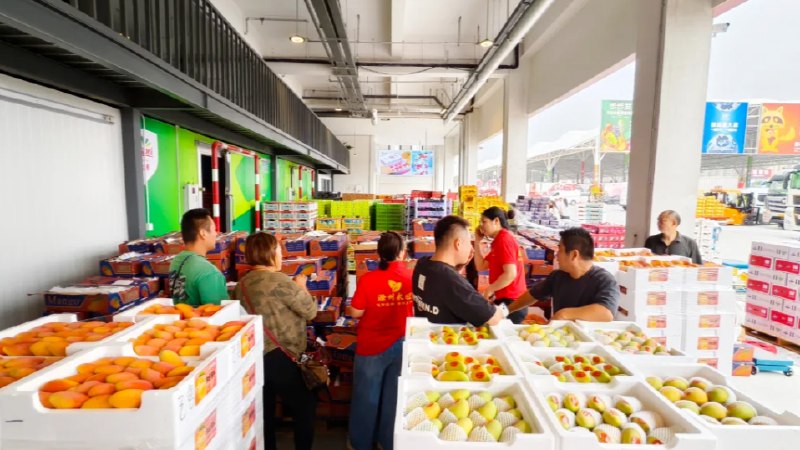 » 4、嘉兴市一水果市场禁商户赴滁州营业 否则赶出市场不退租金近日，浙江嘉兴海广兴市场发文禁止经营户赴安徽滁州营业一事引起社会关注