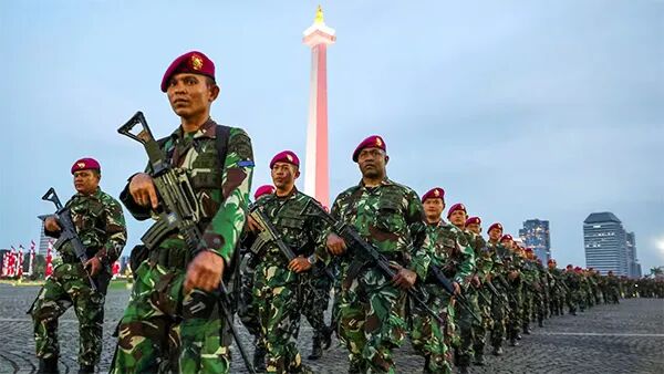 » 3、联合国授权 印尼将派出8000部队入驻加沙去年11月，联合国安理会表决通过美国提出的加沙决议，授权组建临时性的加沙国际稳定部队