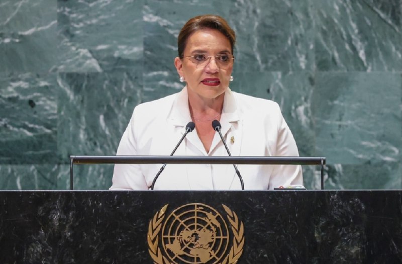 » 10、洪都拉斯现任总统：由于特朗普“干预选举”，此次大选“无效”当地时间11月30日，洪都拉斯已举行大选，但时至今日，总统选举结果仍扑朔迷离